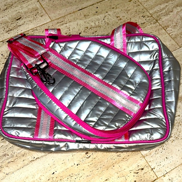 Stylish Silver and Pink Quilted Women's Pickleball Large Sports Bag - Picture 2 of 5